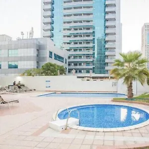 Luxury In Marina Birleşik Arap Emirlikleri