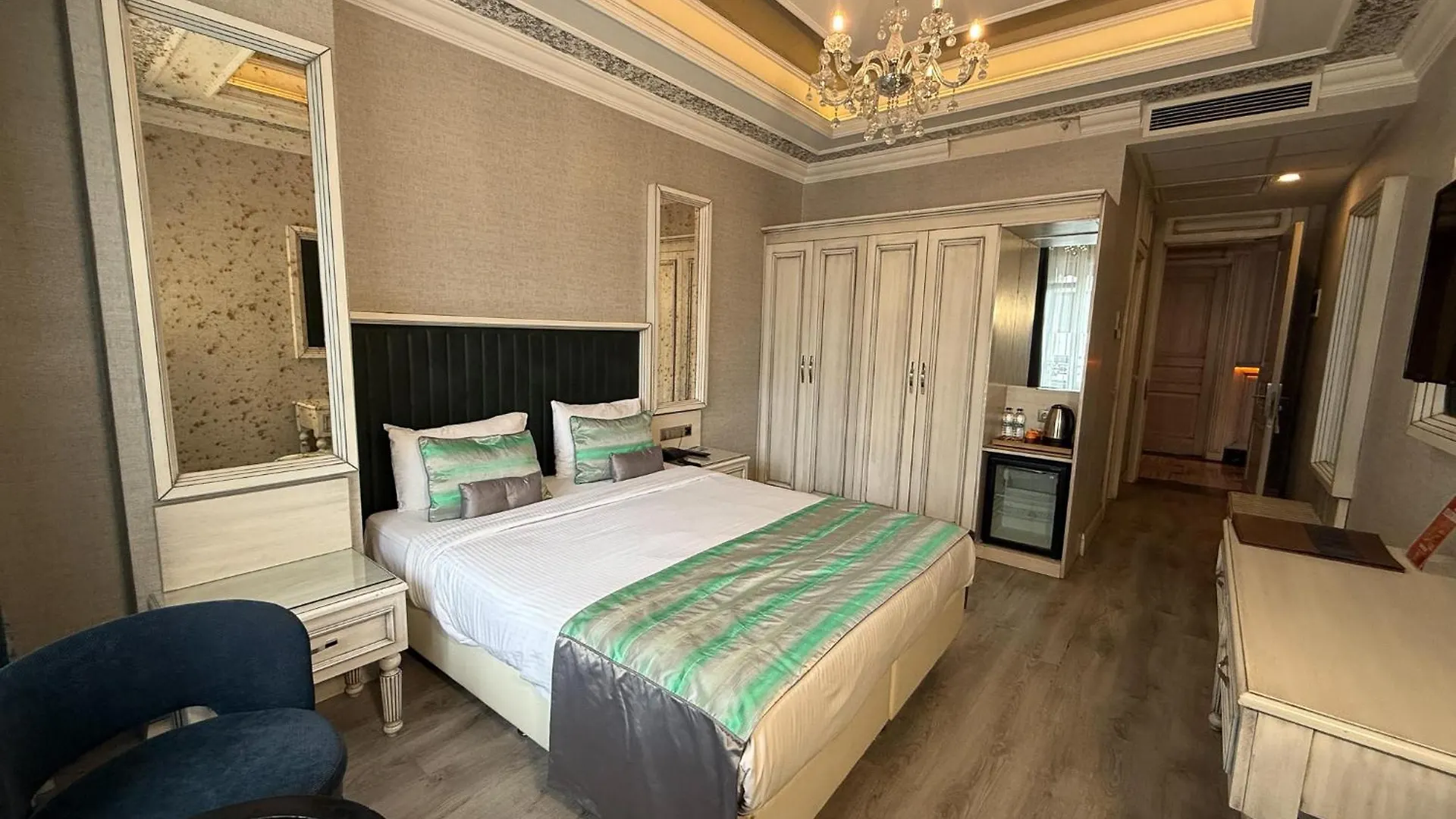Manesol Old City Bosphorus Istanbul Hotel